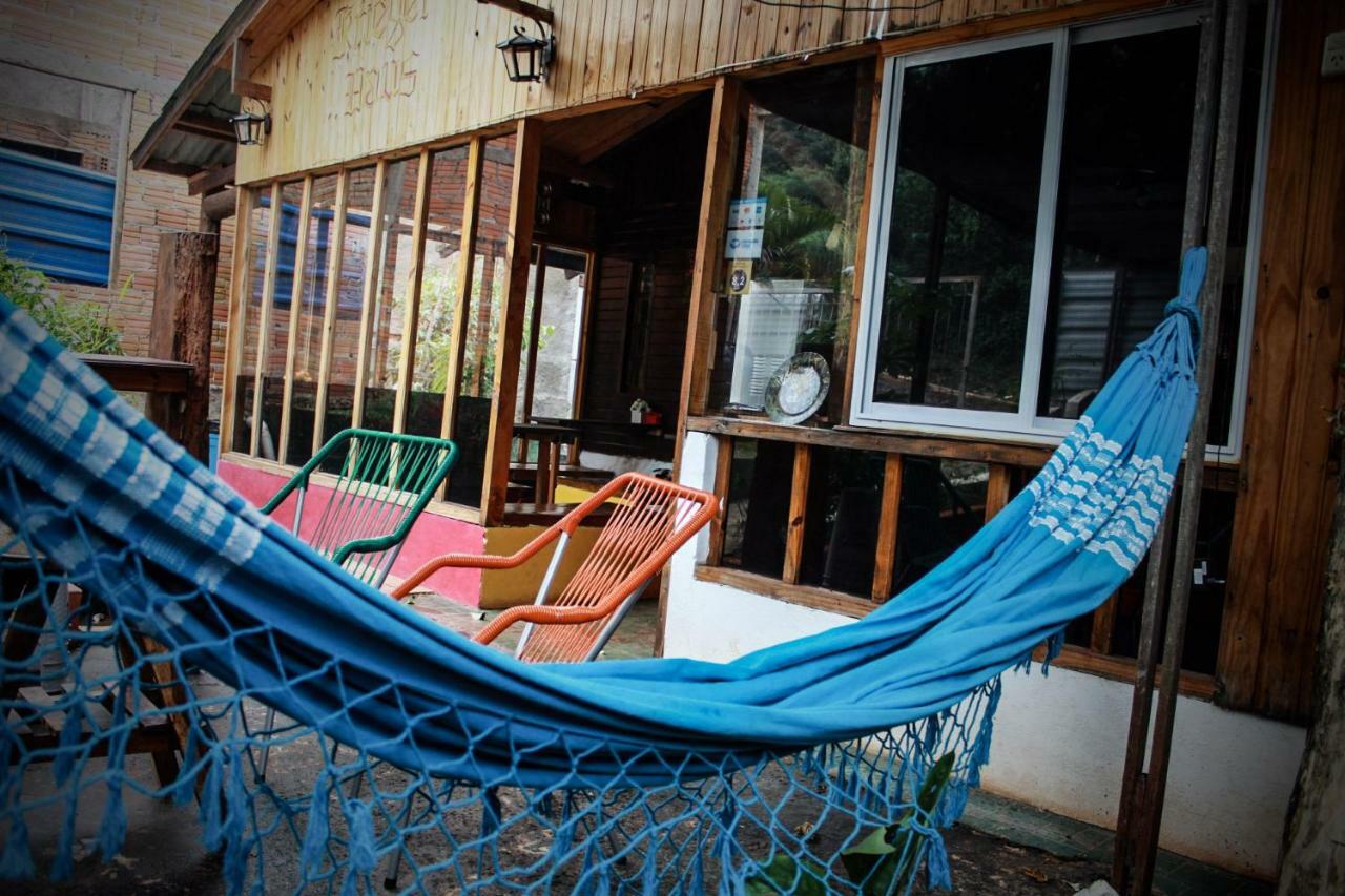 Krieger Haus Hostel Puerto Iguazú Buitenkant foto