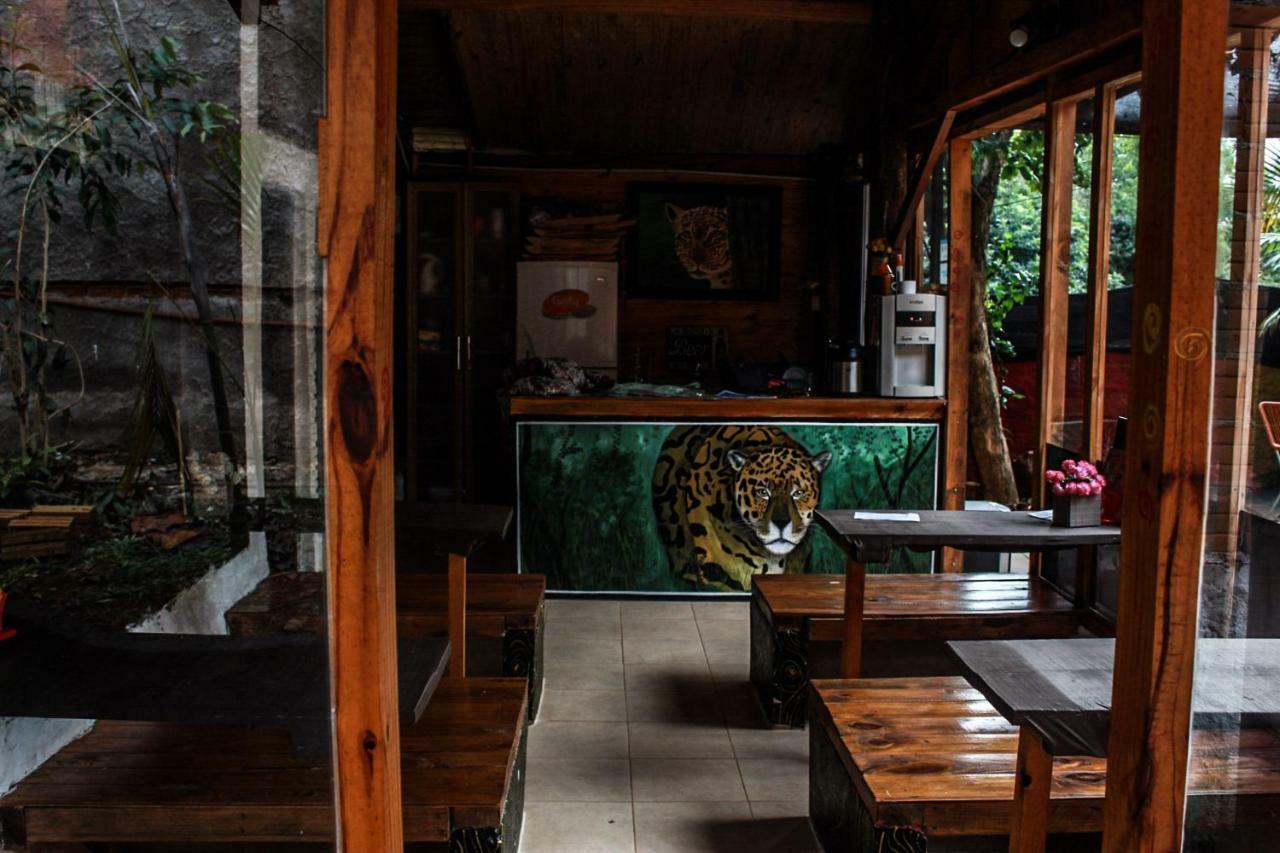 Krieger Haus Hostel Puerto Iguazú Buitenkant foto