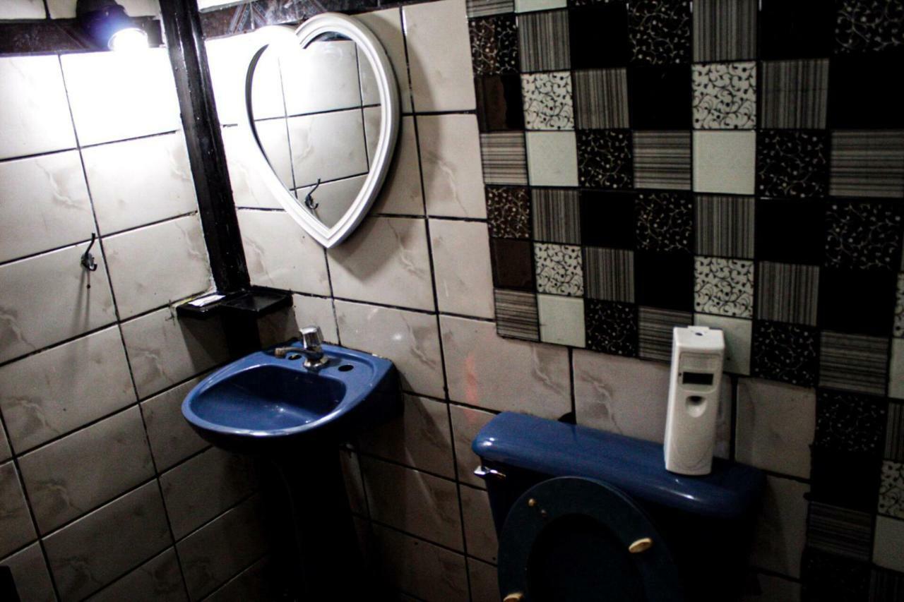 Krieger Haus Hostel Puerto Iguazú Kamer foto